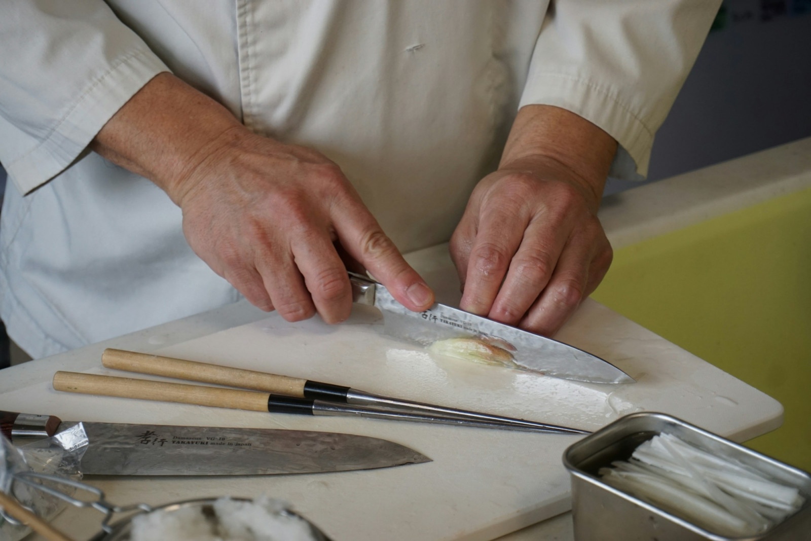 Light, sharp and finely balanced, a Japanese knife allows for clean, precise cuts that enhance both speed and control (Photo: Beth McDonald/Unsplash)