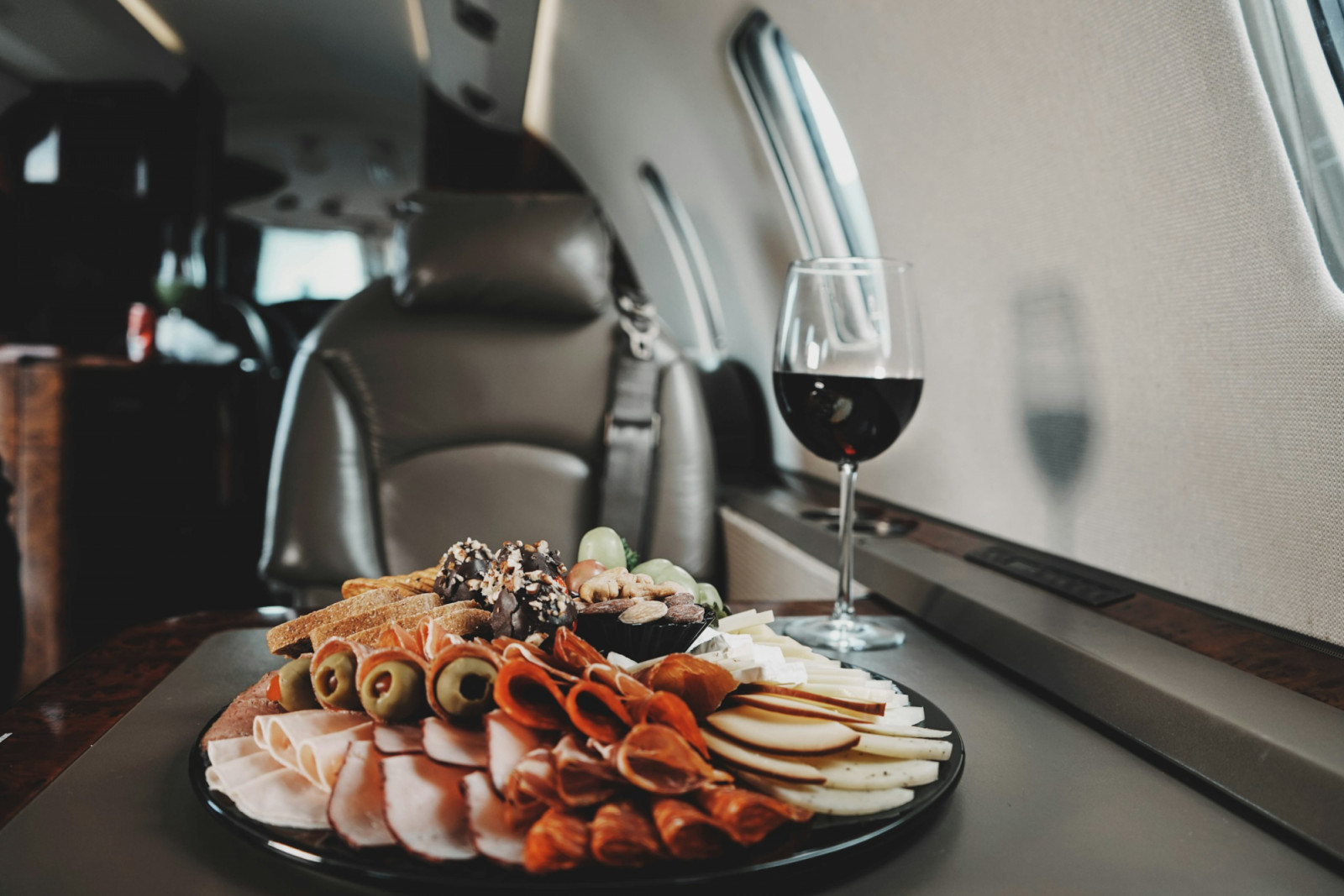 From reheating to storage, the journey of airline food affects both taste and nutritional value (Photo: Mick Haupt/Unsplash)