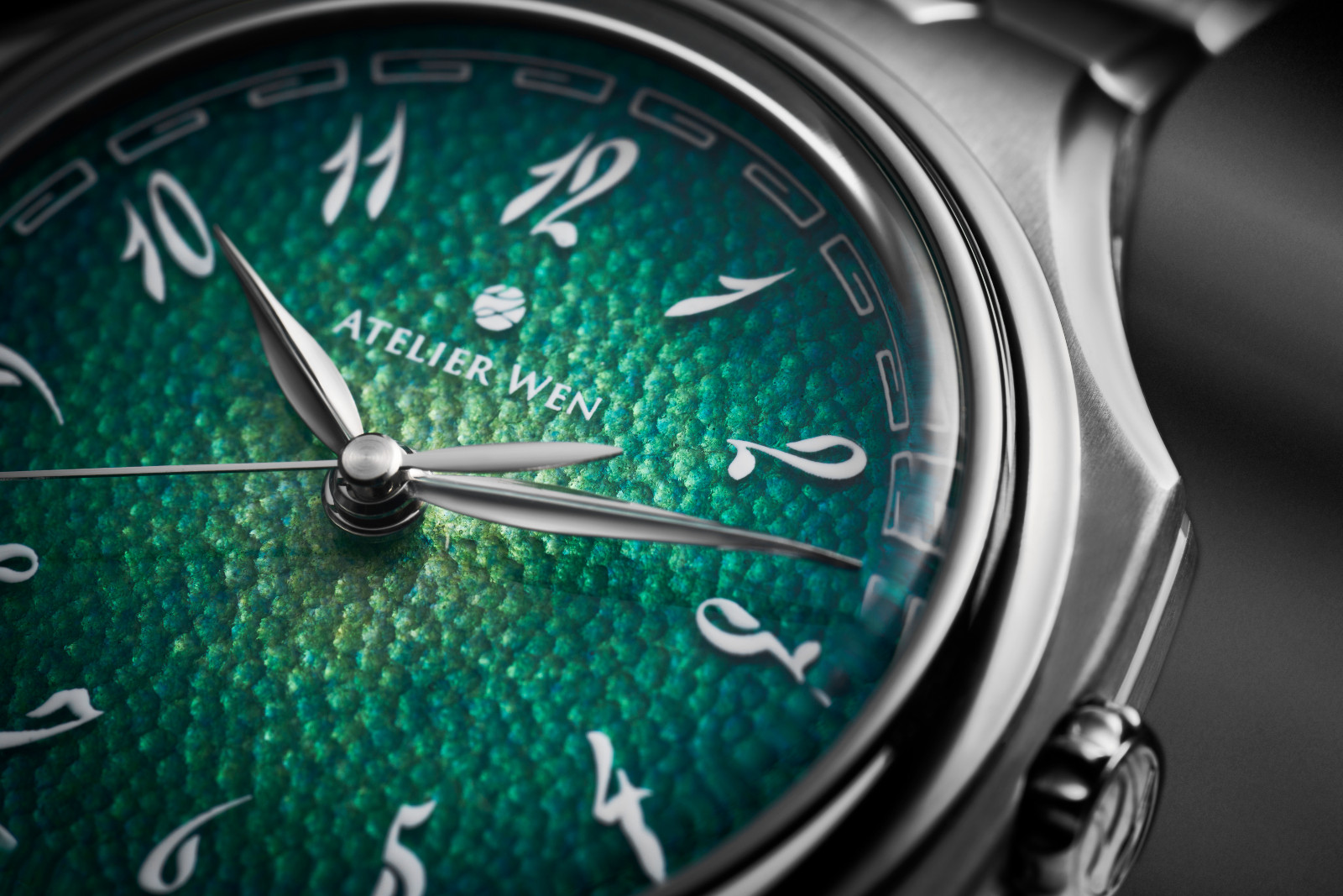 The Atelier Wen Inflection’s dial is crafted by Chinese enameler Kong Lingjun