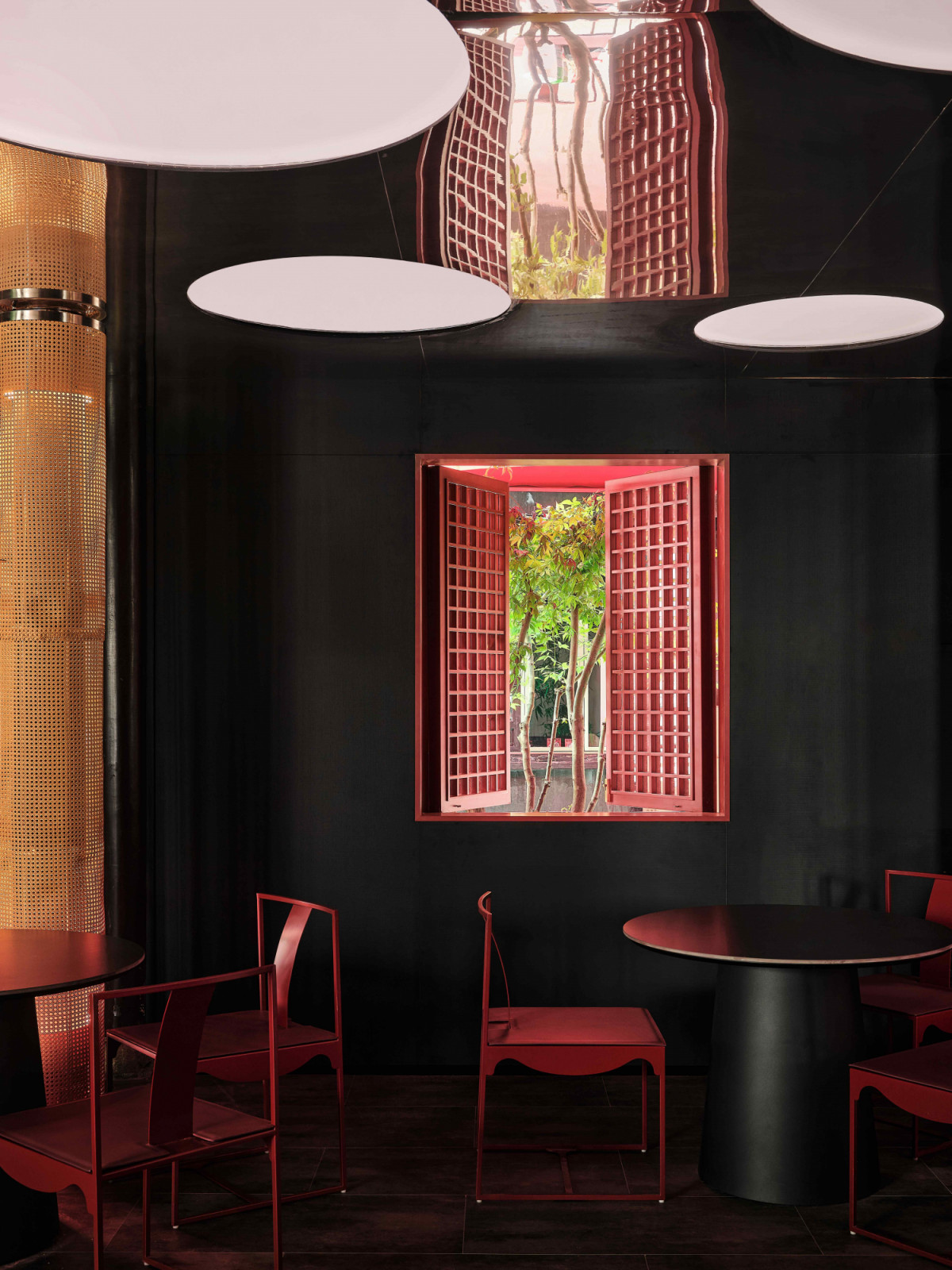 A strong yet delicate connotation with the locale
