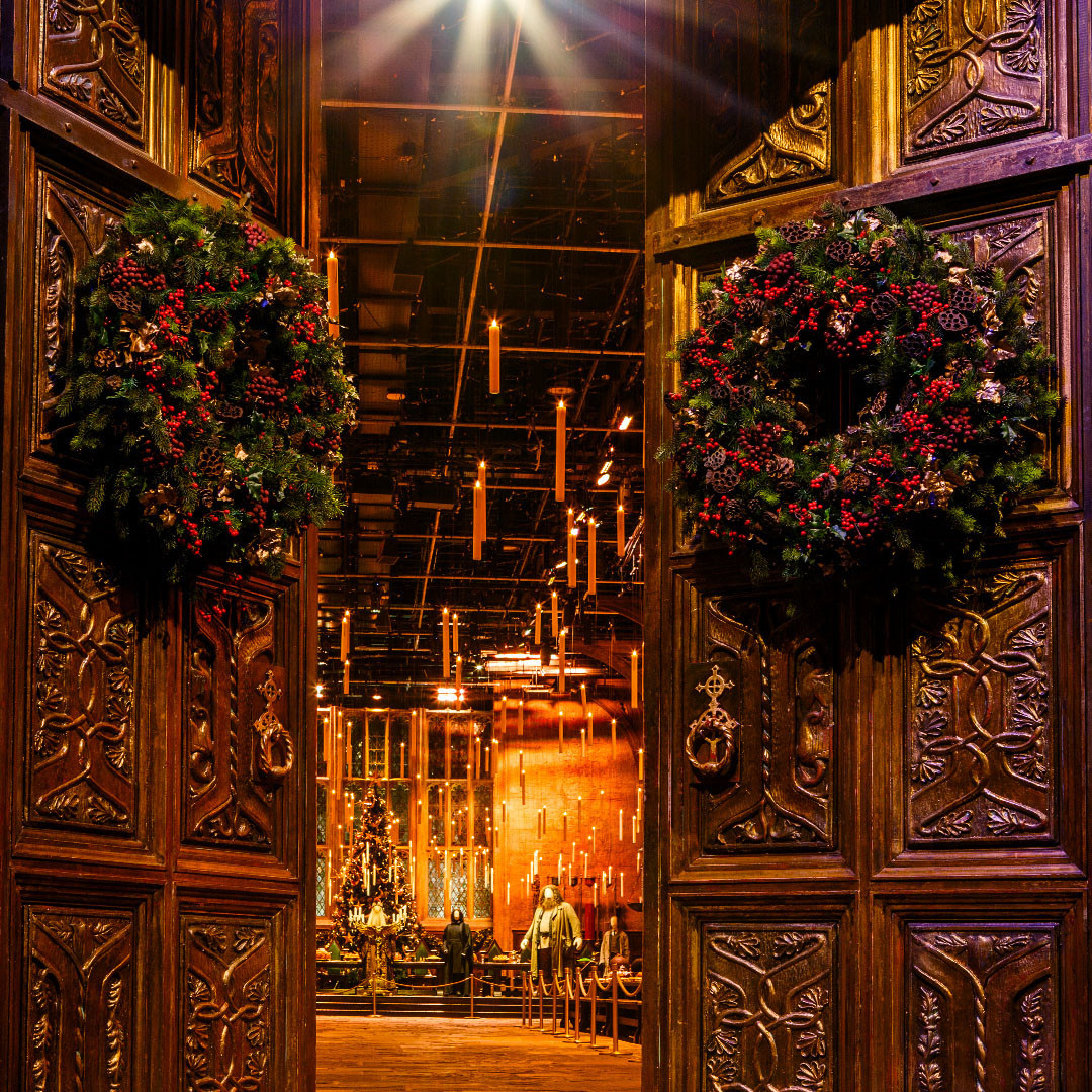 Hogwarts in the Snow transforms the Harry Potter sets into a wintry version of the wizarding world, complete with festive feasts (Photo: wbtourlondon / Instagram)