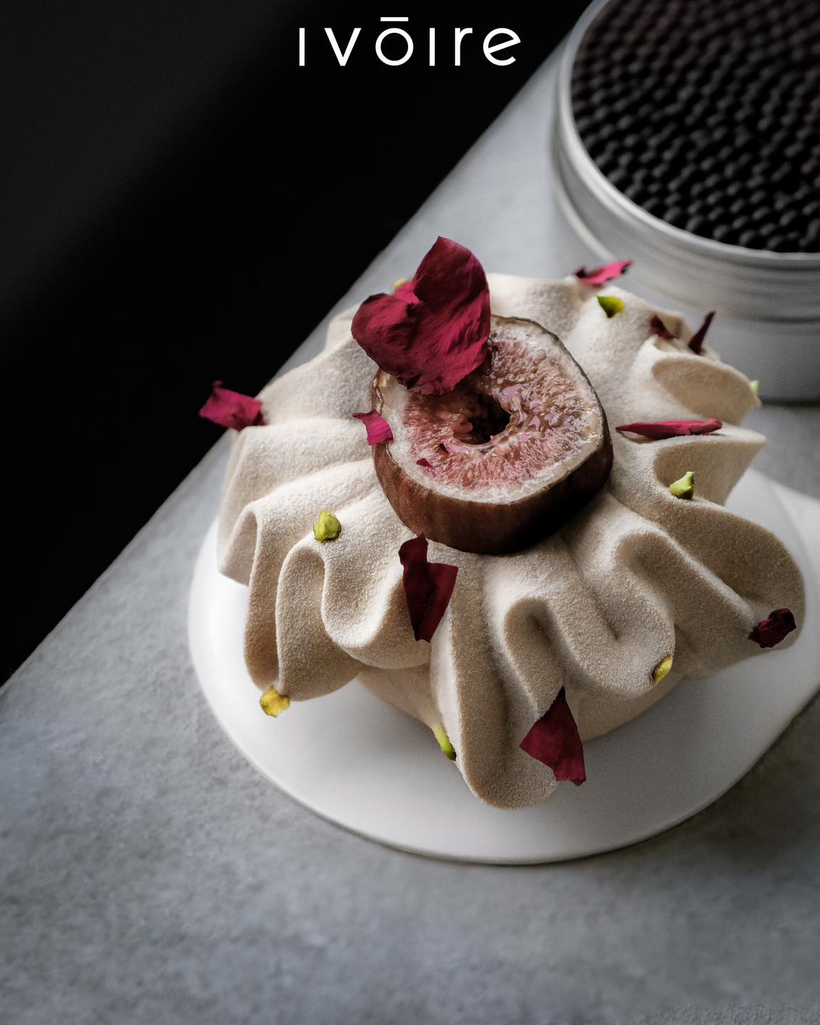 Ảnh: IVOIRE Pastry Boutique