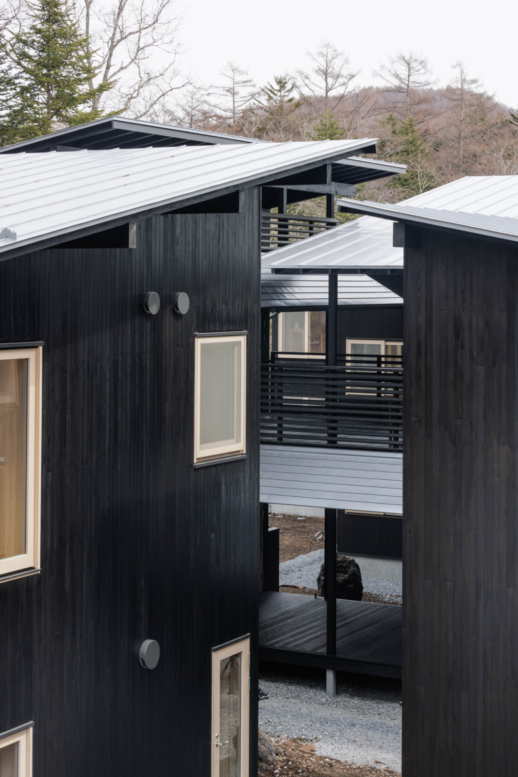 SSH No.03 by Ryue Nishizawa features black pavilions clad in charred cedar (Photo: Kenichi Suzuki)