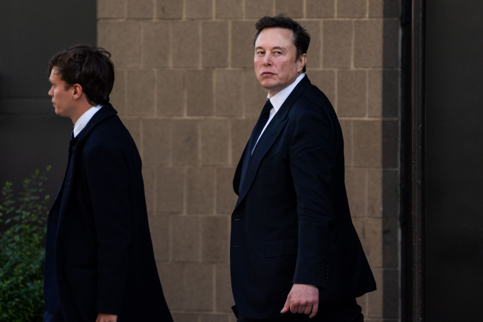 WASHINGTON, DC - NOVEMBER 13: Elon Musk departs the Hyatt Regency Capitol Hill where President-elect Donald Trump spoke to House Republicans on November 13, 2024 in Washington, DC. As both the house and Senate GOP conferences hold their leadership elections, President-elect Donald Trump is in Washington to meet with Congressional Republicans and with President Joe Biden at the White House. (Kent Nishimura/Getty Images)