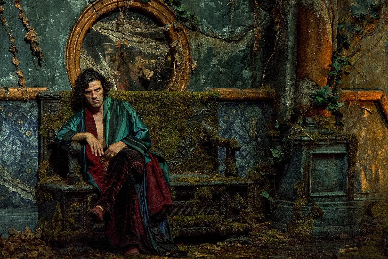 FRANKENSTEIN. Oscar Isaac as Victor Frankenstein in Frankenstein. (Photo:Netflix《科學怪人》劇照)