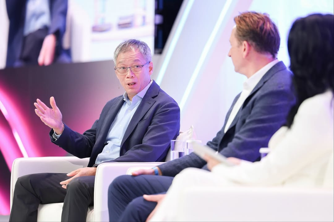 Duane Kuang, founding managing partner of leading venture capital firm Qiming Venture Partners, said China is ‘underinvested’ in AI and that the biggest opportunities will go to startups, during a panel discussion (Photo: Hong Kong FinTech Week)