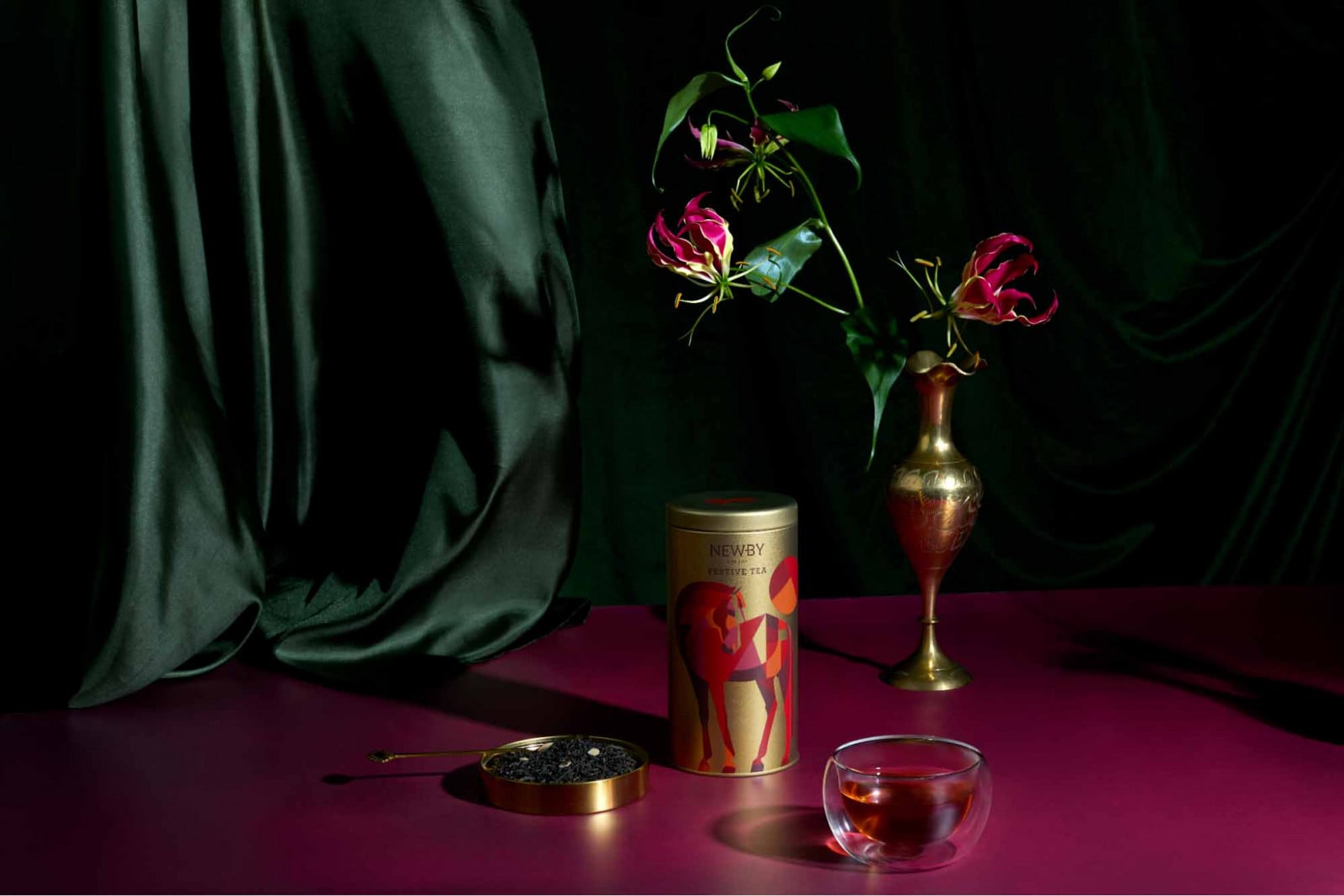 The limited edition Lunar Year of the Horse caddy (Photo: Newby Teas)