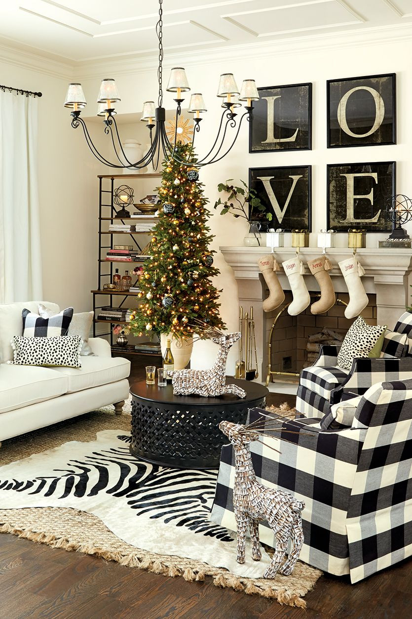 2000s–2010s: Curated colour schemes and personalised décor blended vintage finds with modern festive touches (Photo: Ballard Designs)