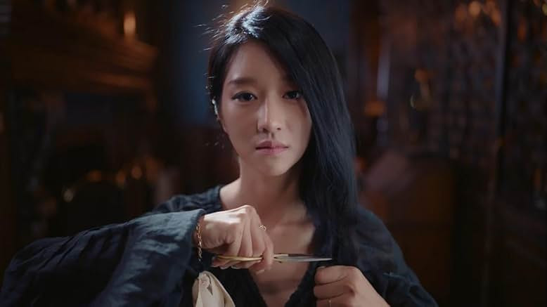 K-drama tsundere characters, like Ko Moon-young from ‘It’s Okay to Not Be Okay’, transform from cold and distant to warm and affectionate, creating an addictive viewing experience (Photo: IMDB)