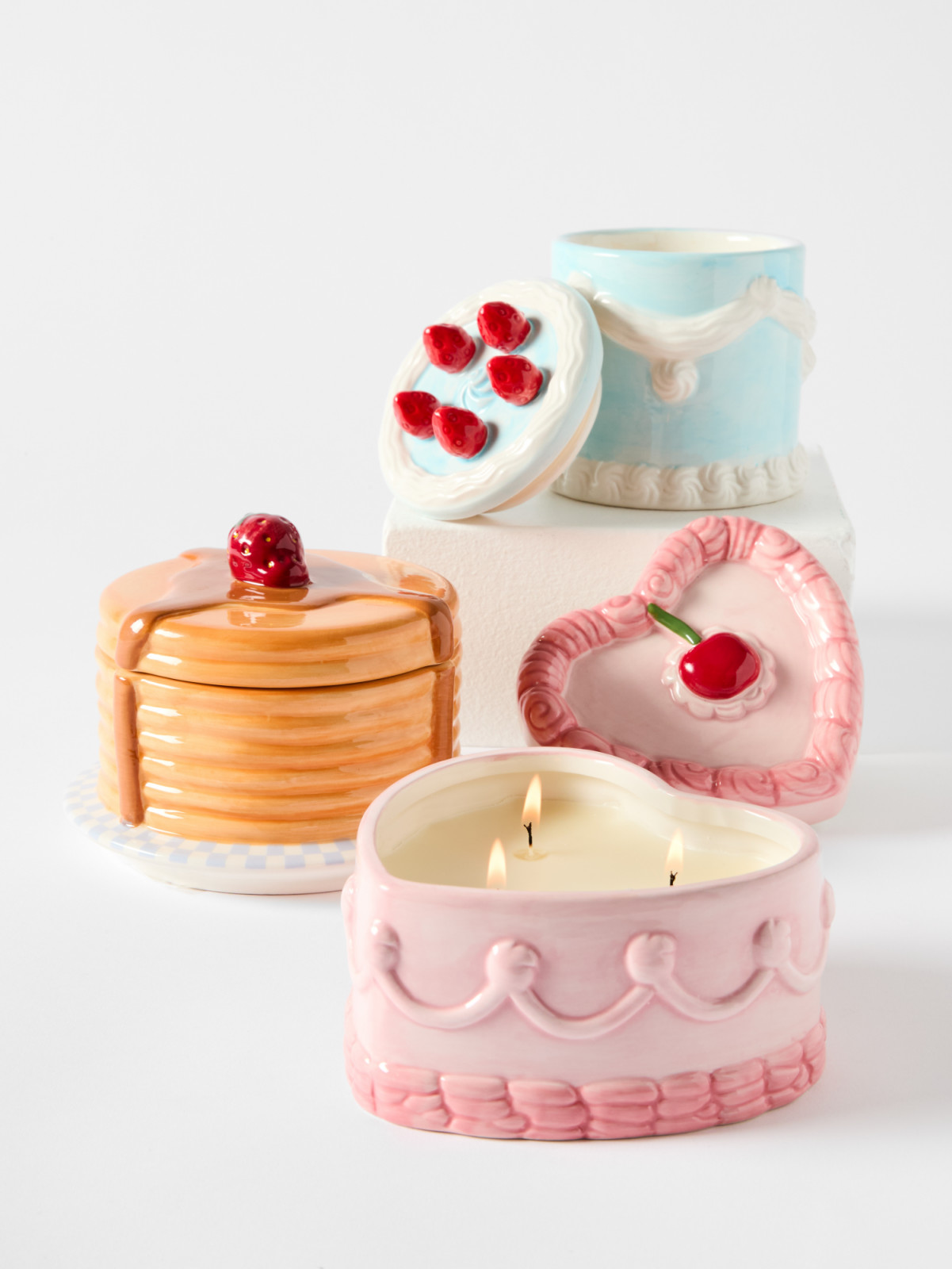 Assorted Ceramic Scented Candles (Photo: courtesy of Anko)