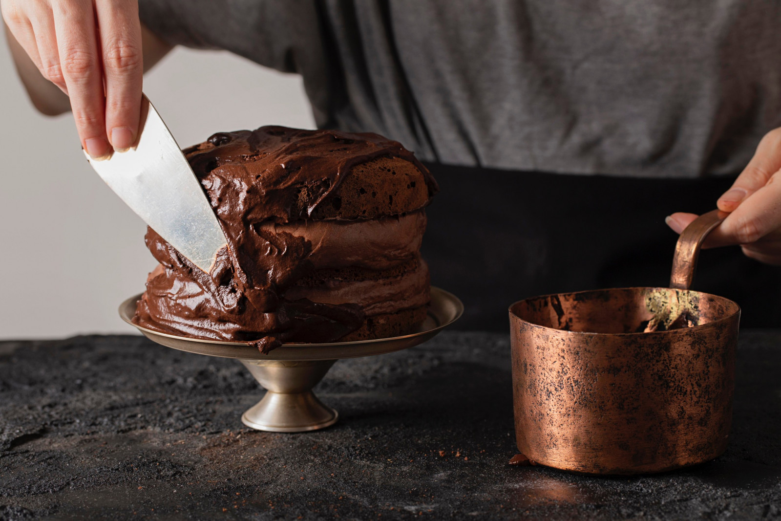 Here, chocolate is treated with gastronomic reverence, serving as a high-art ingredient in refined patisserie and complex ganaches (Photo: Freepik)