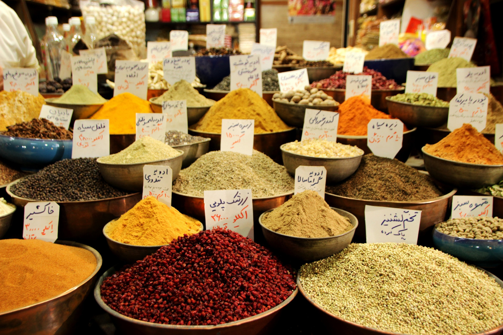 Step into the world's most aromatic destinations. We trace the ancient routes of trade and flavour, exploring the markets that have fuelled global cuisine for centuries (Photo: Travel-Photography/Freepik)