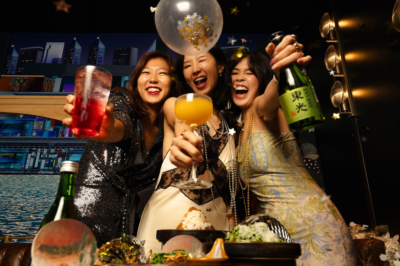 Festive cocktails at Pullman Singapore Hill Street’s Mōga (Photo: Pullman Singapore Hill Street)
