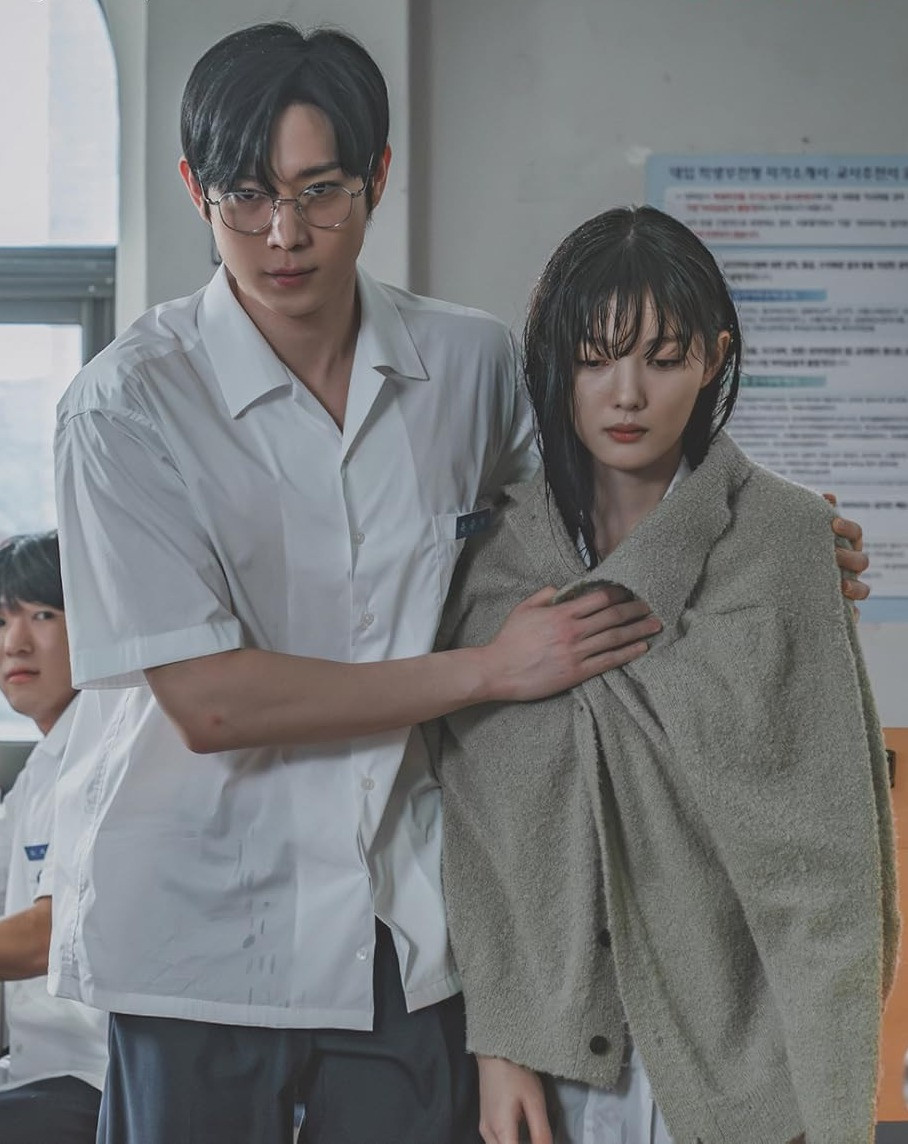 The way the story is designed makes you wonder about moral ambiguity