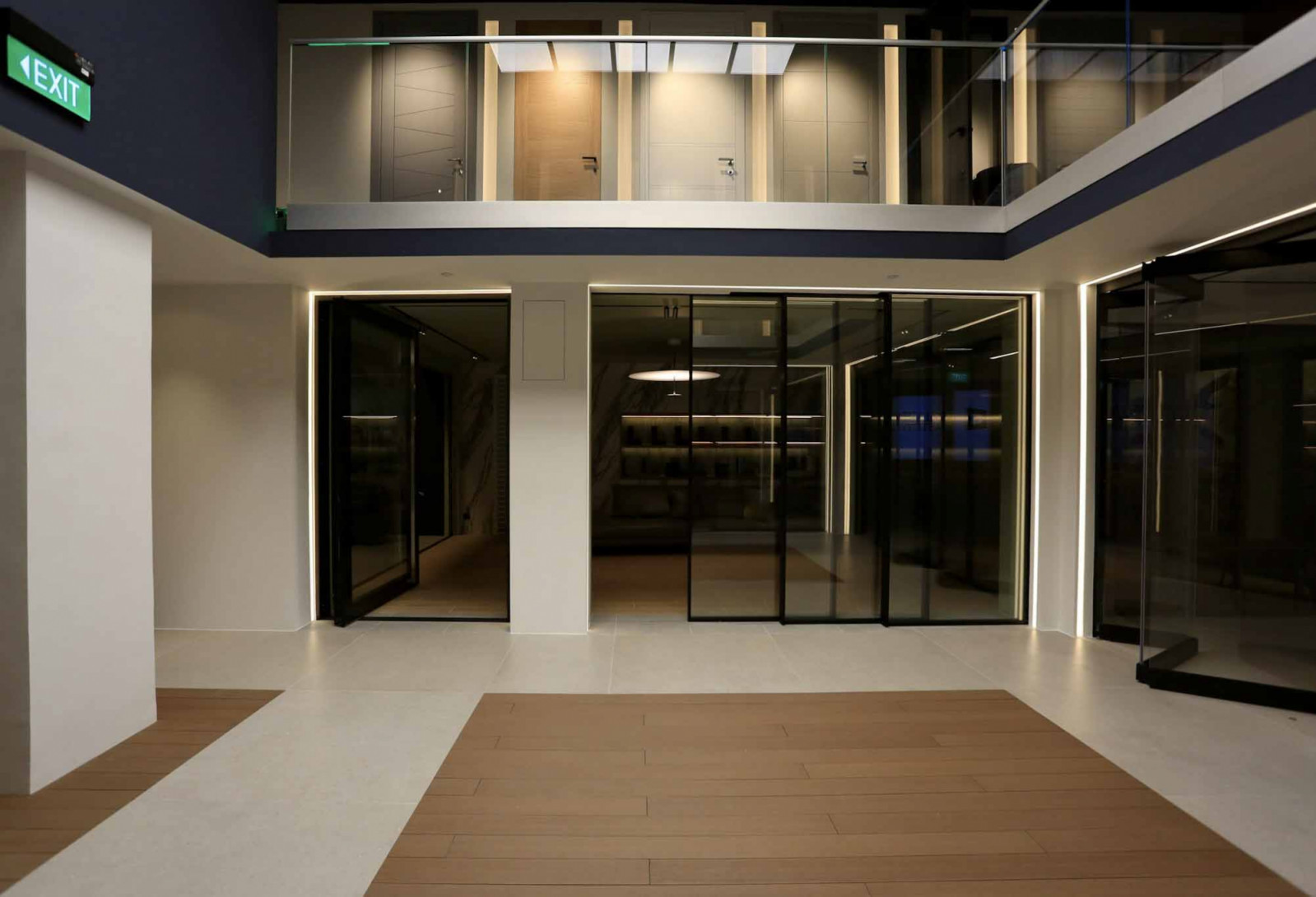 The showroom comprises two storeys: 250sqm on the first floor and 60sqm on the mezzanine level