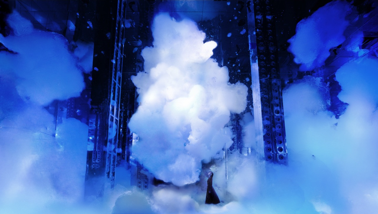 Massless Amorphous Sculpture, a floating cloud of illuminated bubbles, drifts through the gallery space without touching the floor or the ceiling (Photo: teamLab, Massless Amorphous Sculpture © teamLab)