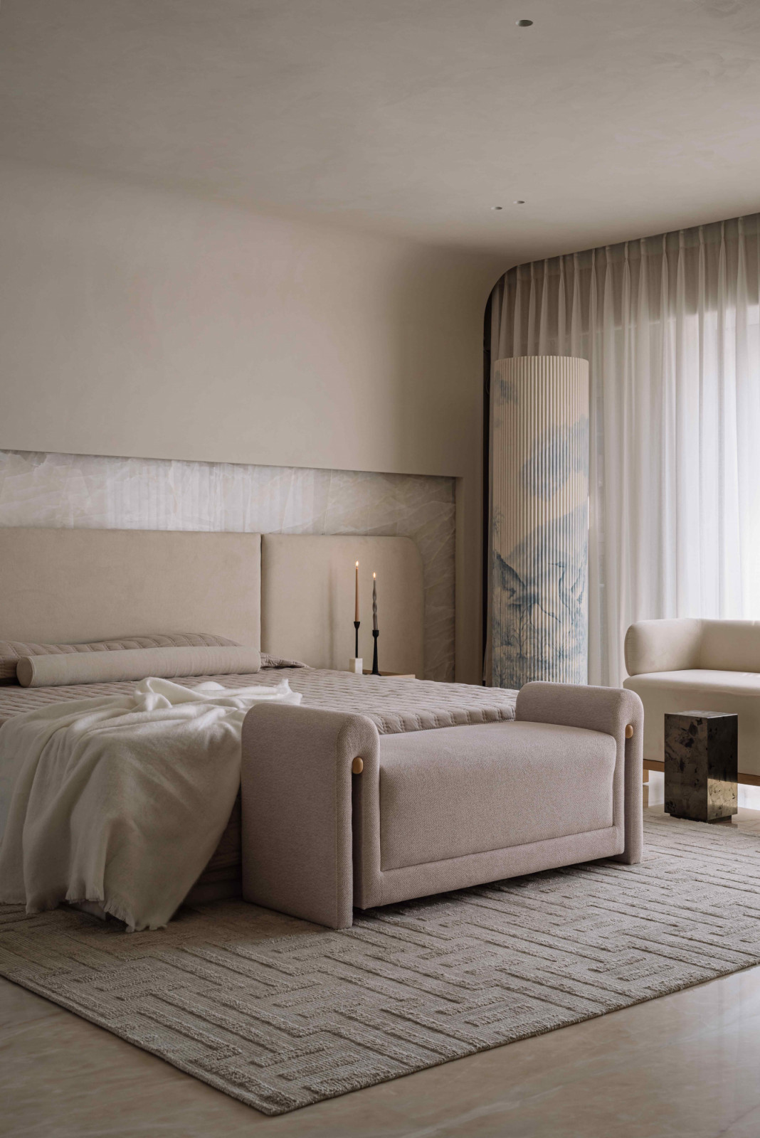 The curved coving detail provides a soft architectural ease