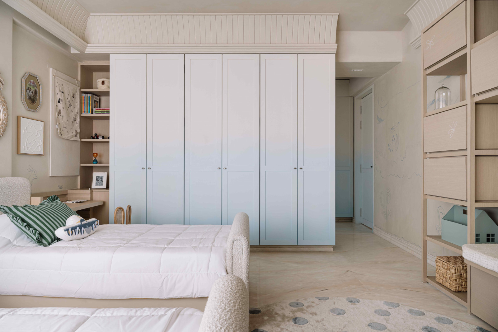 The children's bedroom introduces a refreshing degree of elegant playfulness