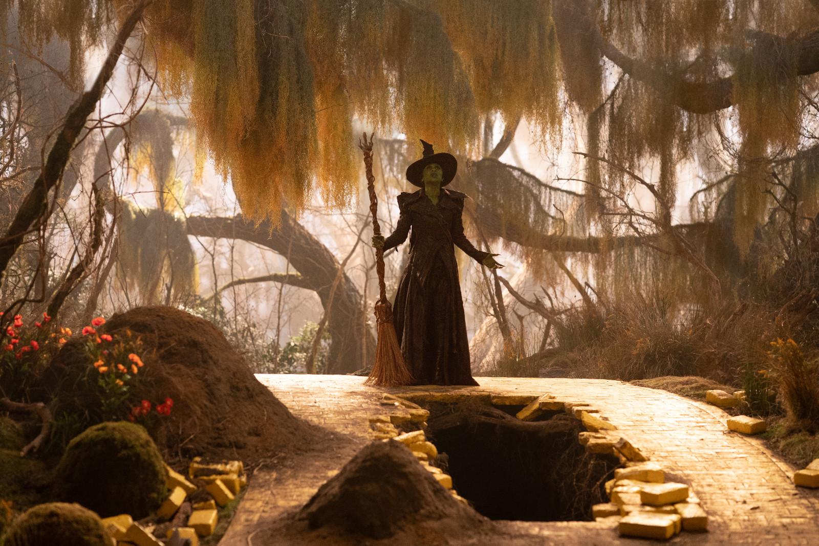 Elphaba at the entryway to the Land Beyond Oz (Photo: Universal Pictures)