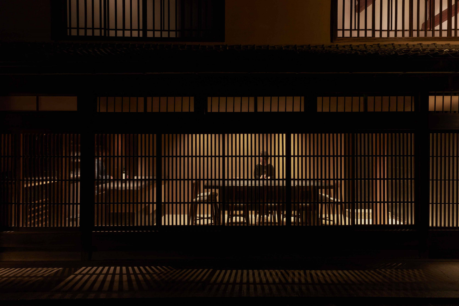 The Yoruya bar in the evening