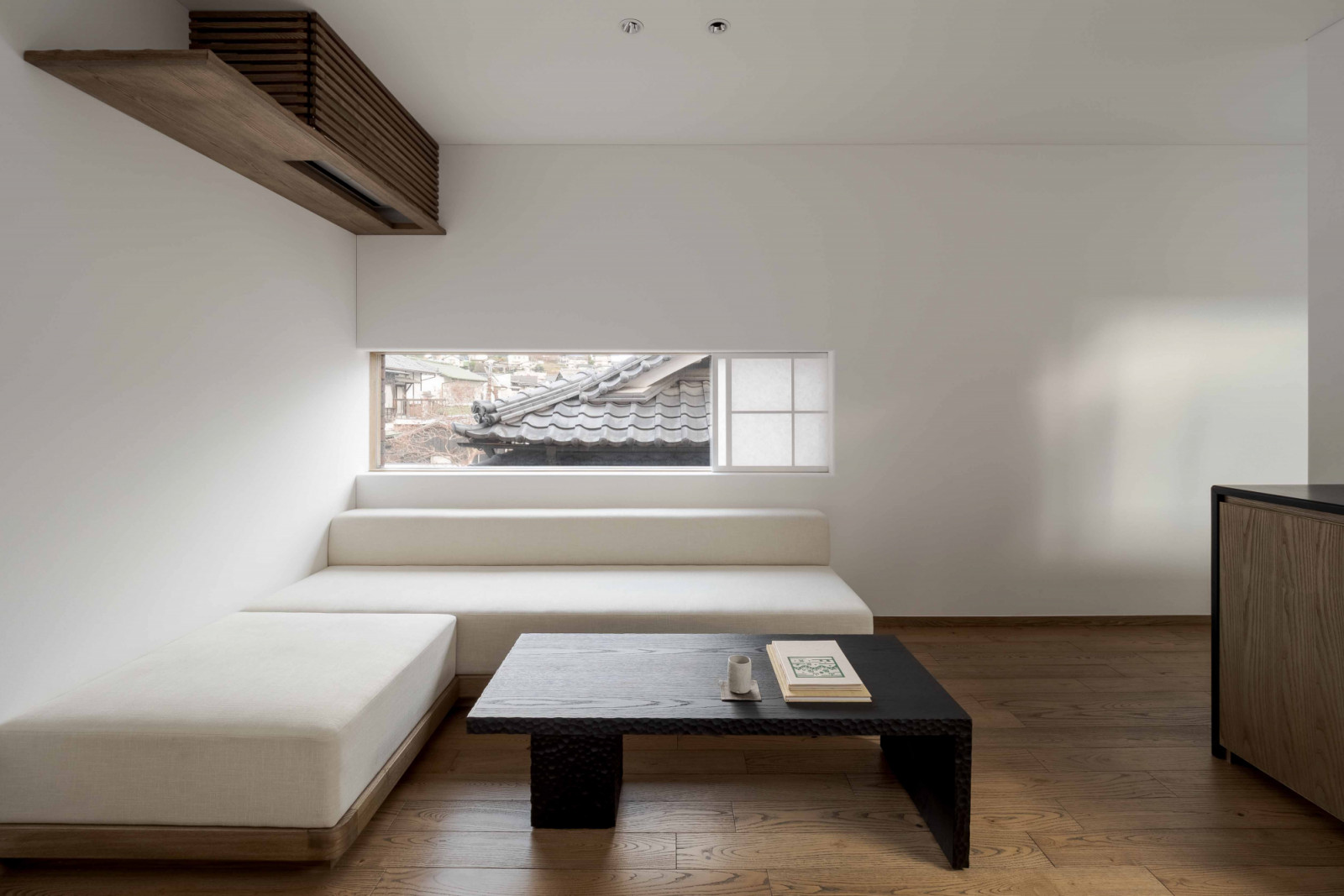 The living area of the renga room