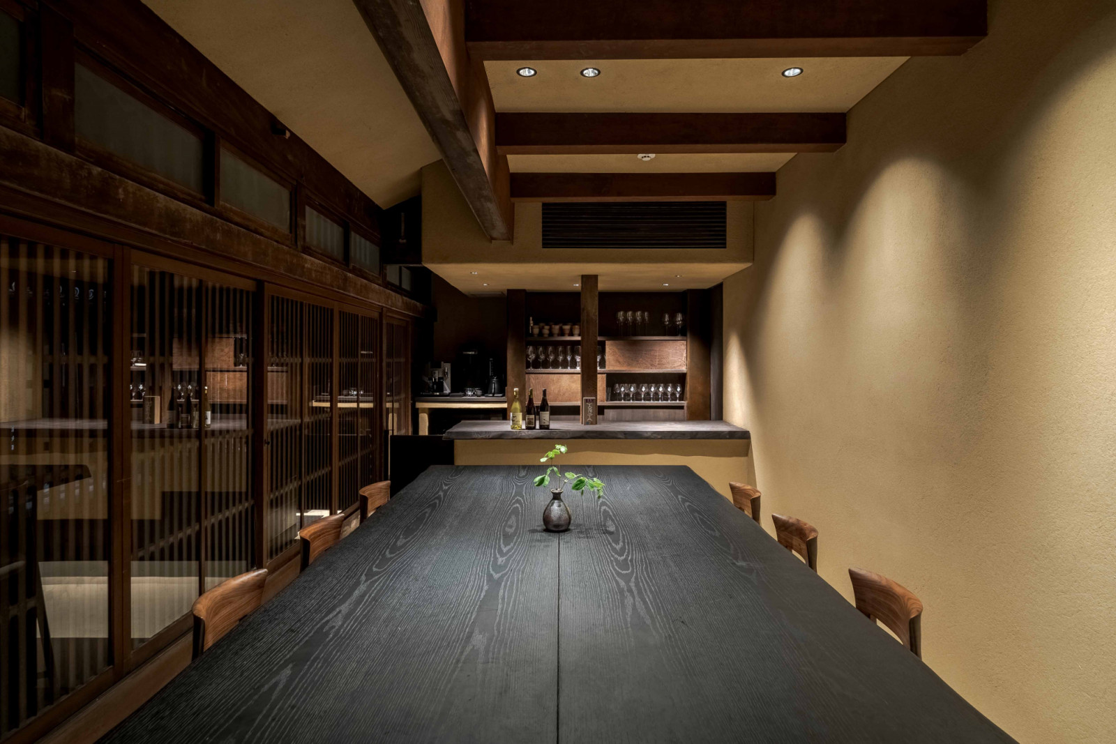Yoruya’s wine bar features a generous communal table