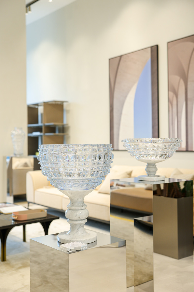 Conceived by Marcel Wanders as a celebration of Baccarat’s radiant energy, Vase New Antique Solar plays with opposing forces—crystal and marble, angles and curves—shifting form with each new arrangement.