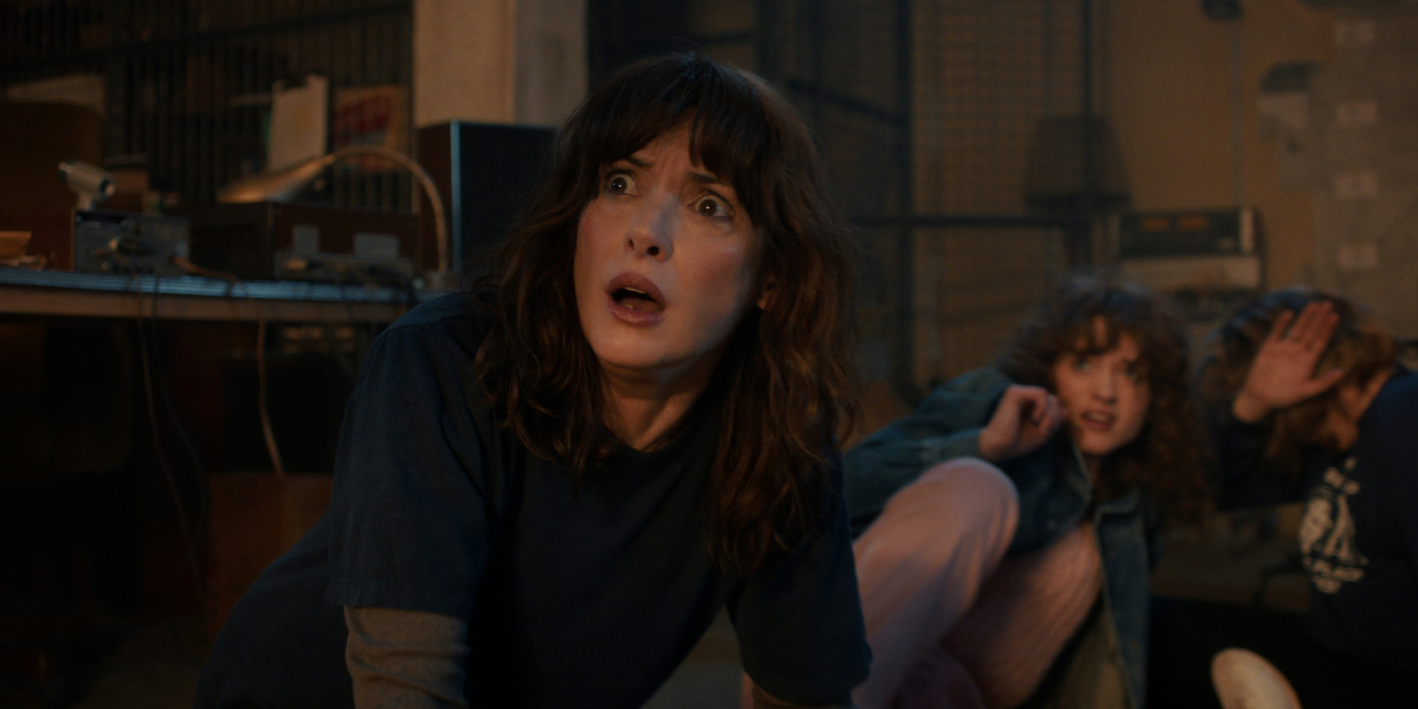 STRANGER THINGS: SEASON 5. (L to R) Winona Ryder as Joyce Byers, Natalia Dyer, and Maya Hawke as Robin Buckley in Stranger Things: Season 5. Cr. COURTESY OF NETFLIX © 2025