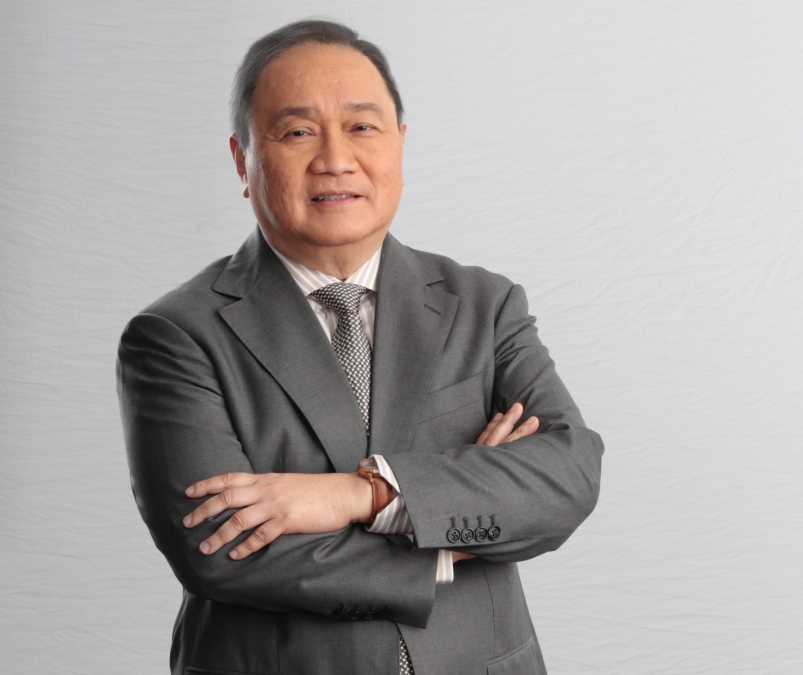 Manuel V Pangilinan