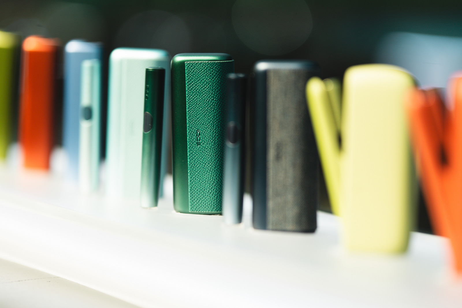 iqos iluma france date de sortie IQOS, une alternative à la cigarette, chauffe le tabac au lieu de le brûler main image 1