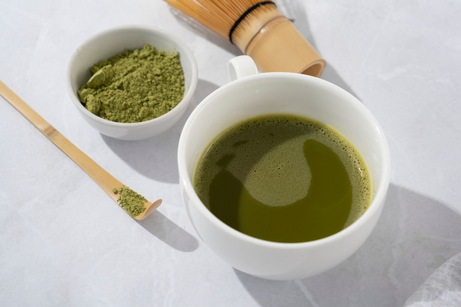 Bitter, vegetal matcha cuts through sweetness in cakes, jellies and shaved ice (Photo: Freepik)