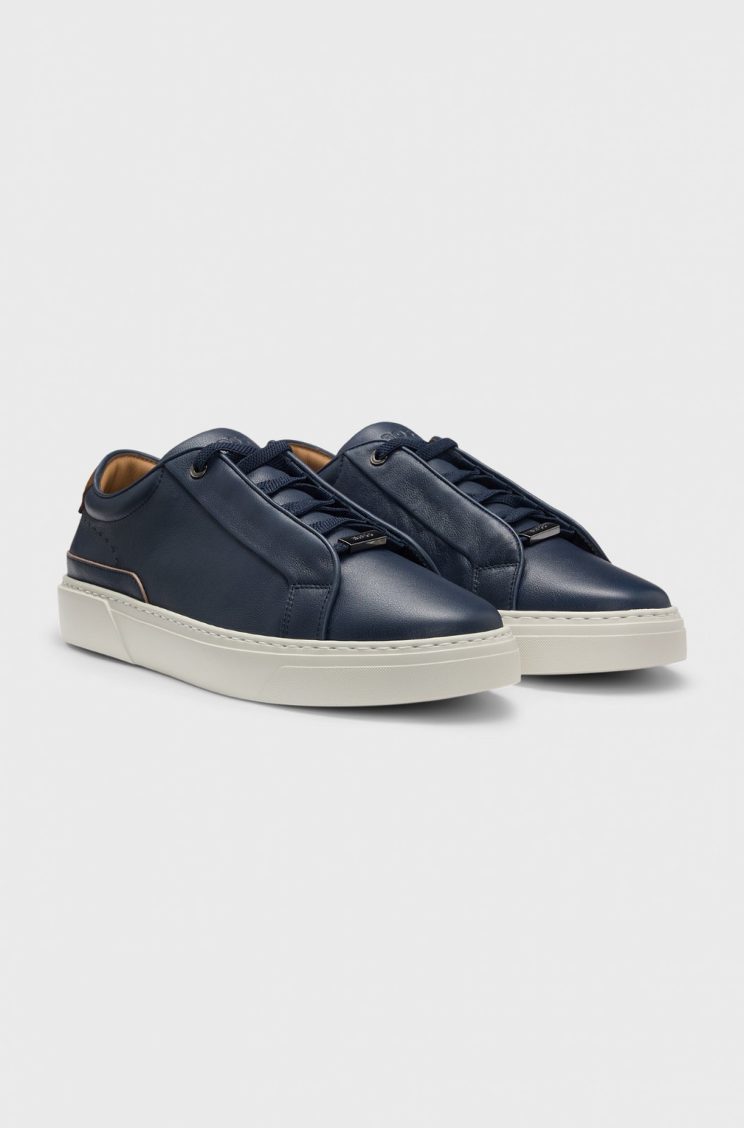 Gary Tenn Medium Black