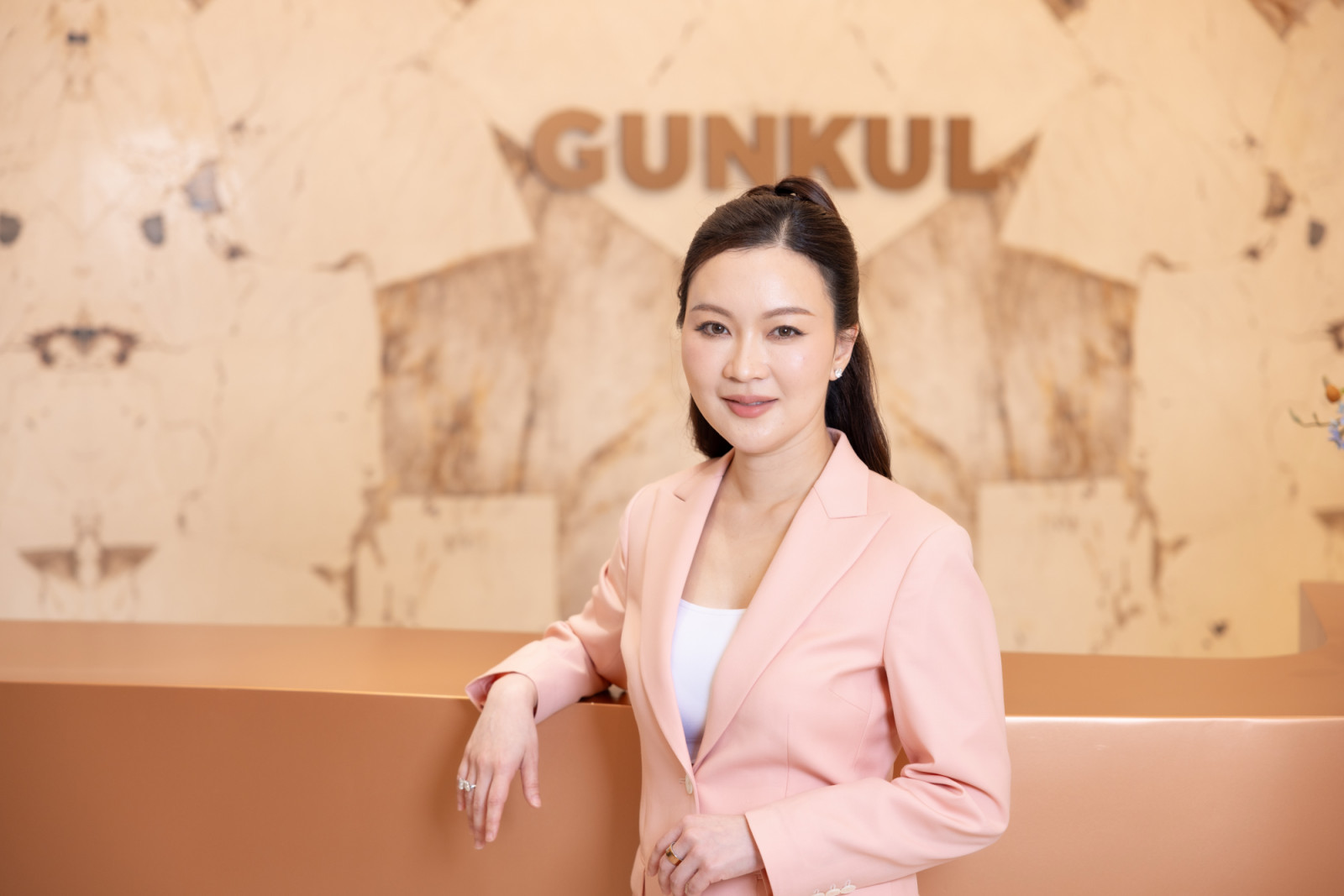 นฤชล ดำรงปิยวุฒิ์ ทายาทรุ่นที่สองของกันกุลเอ็นจิเนียริ่ง กับวิสัยทัศน์ในการสร้าง new s-curve ใหม่ๆ ด้านพลังงาน (ภาพ: Worapon Teerawatvijit)