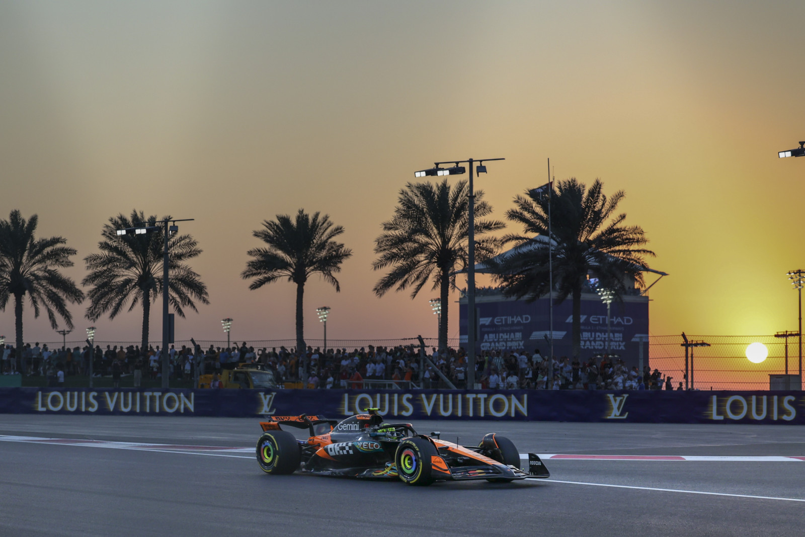 Lando Norris of the UK drives the (4) McLaren F1 Team MCL39 Mercedes during the Formula 1 Etihad Airways Abu Dhabi Grand Prix 2025 at Yas Marina Circuit in Abu Dhabi, United Arab Emirates, on December 7, 2025. (Photo by Alessandro Martellotta/Alessio Morgese/NurPhoto via Getty Images)
