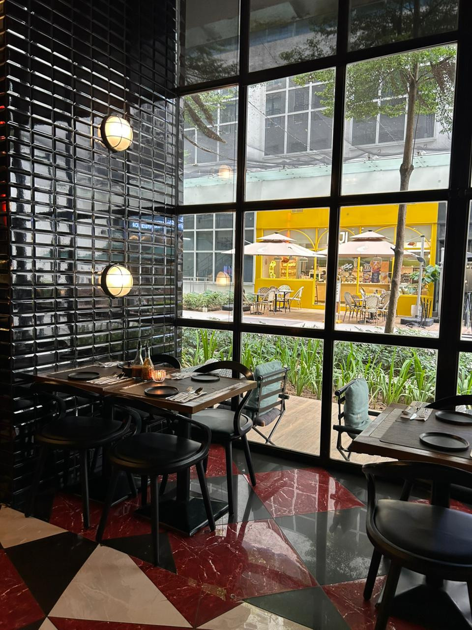 The interiors of seafood restaurant The Pearl Room | Photo: Jaclyn Koppe