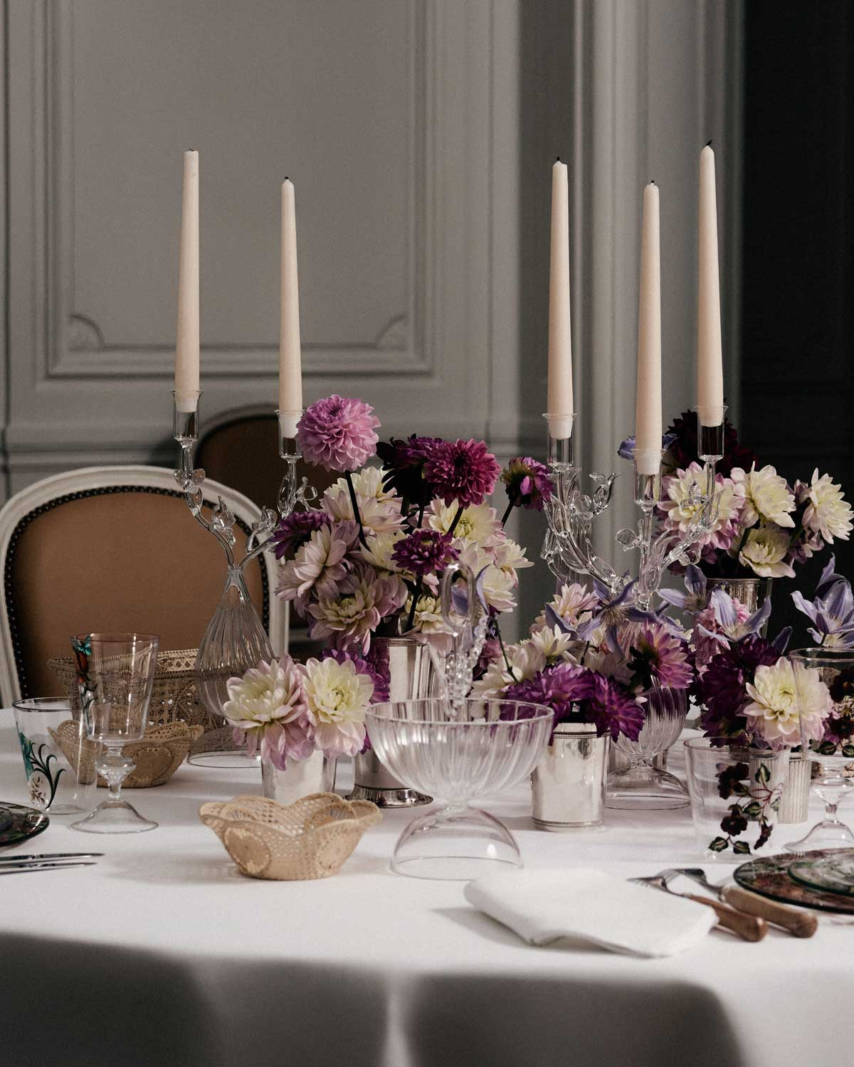 A table setting combining the Ranelagh and Ode à la Nature collections