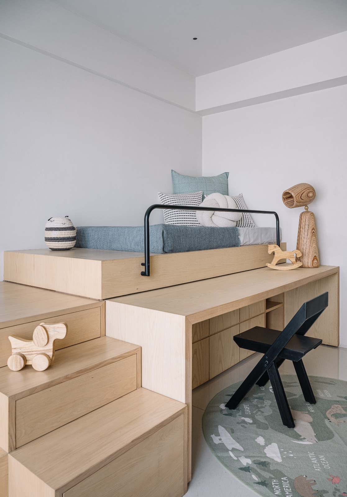 A Japandi-inspired children's bedroom in an Ahmedabad, India, home designed by Workshop Inc.
