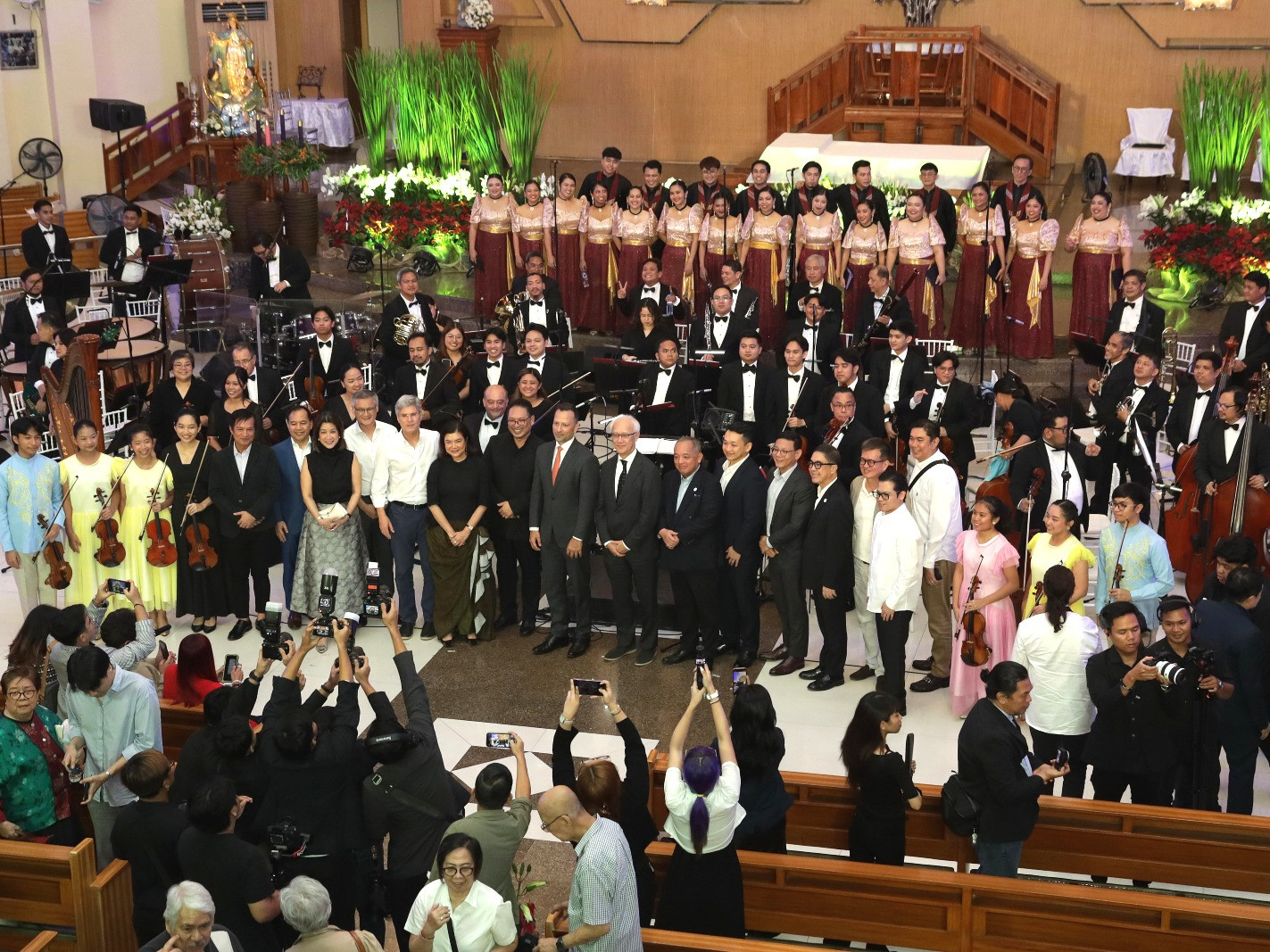 Guests and attendees of ‘The Magic of Christmas’ concert