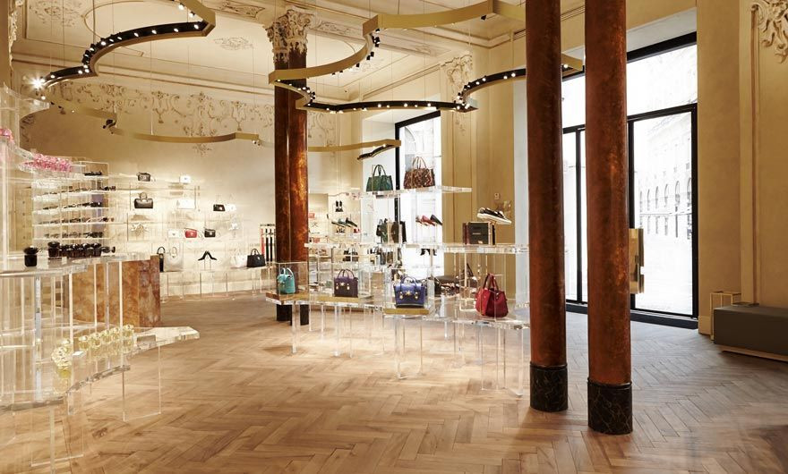 The Versace boutique features subtle insertions that avoid any structural intrusion (Photo: Versace)