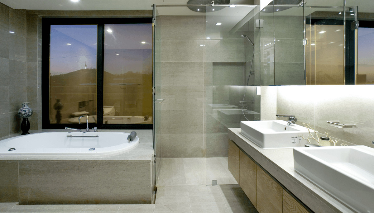 The master bathroom (Photo: Daelim D&I)