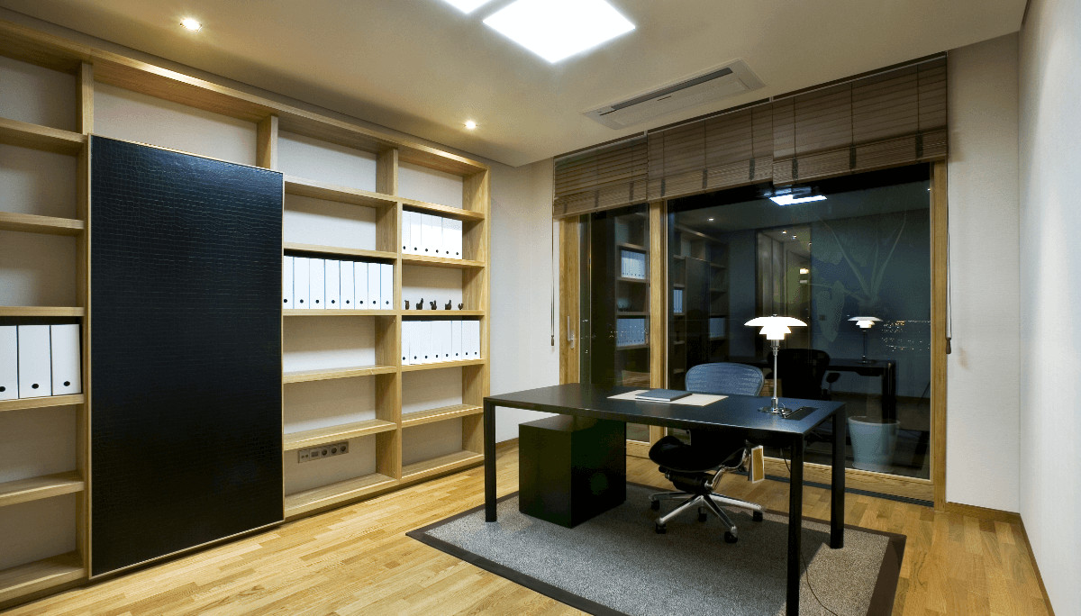 Marked as a library on the floorplan, this room functions more like a study (Photo: Daelim D&I)