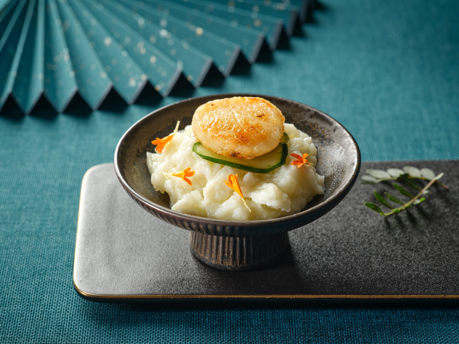 Sauteed scallop with egg white