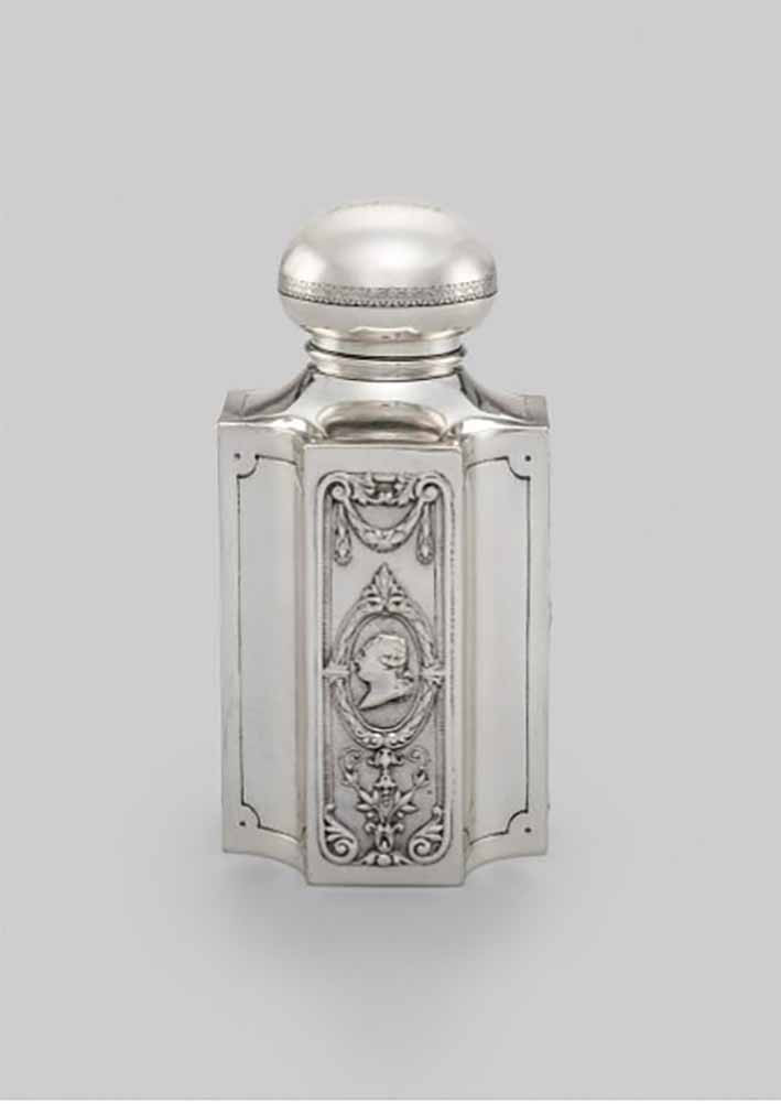 Former US president Theodore Roosevelt’s silver tea caddy, made in Germany in 1886