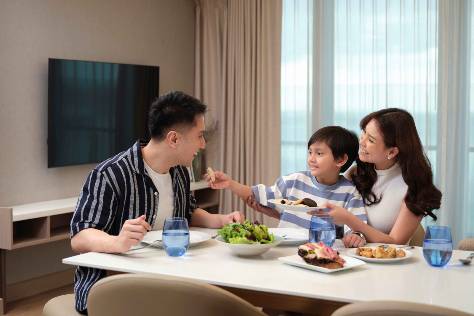 Lanson Place is the perfect home base for business travellers and relocating families (Photo: courtesy of Lanson Place Mall of Asia, Manila)