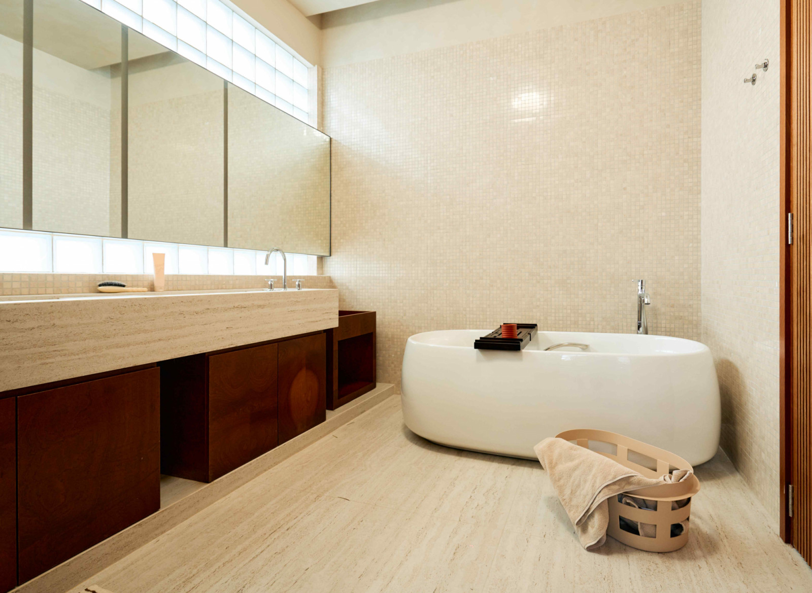 Designed in collaboration with Studio BBB, Jane Chuck envisioned the master bathroom as a spa-like retreat