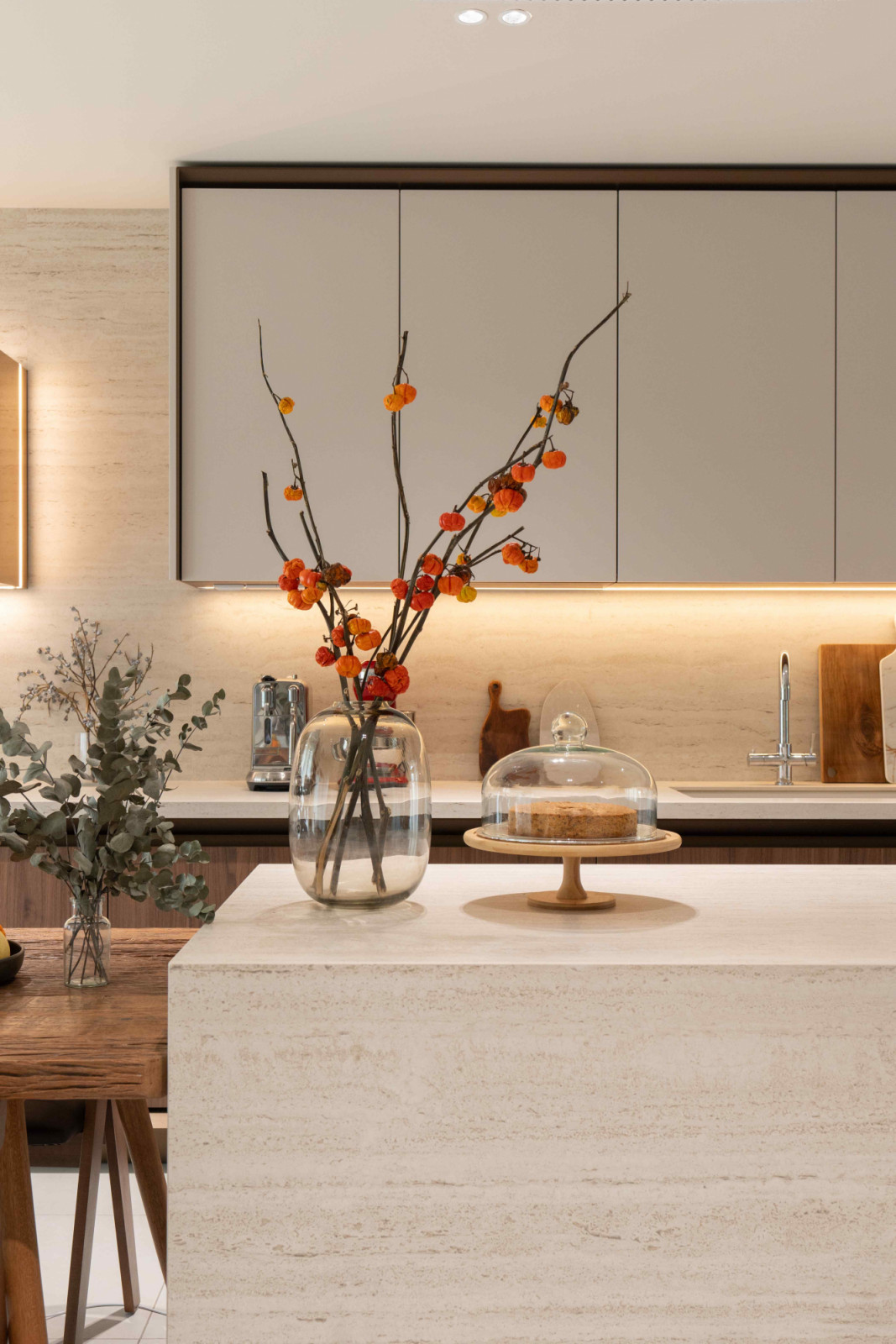 Contrasting the darker wood materials