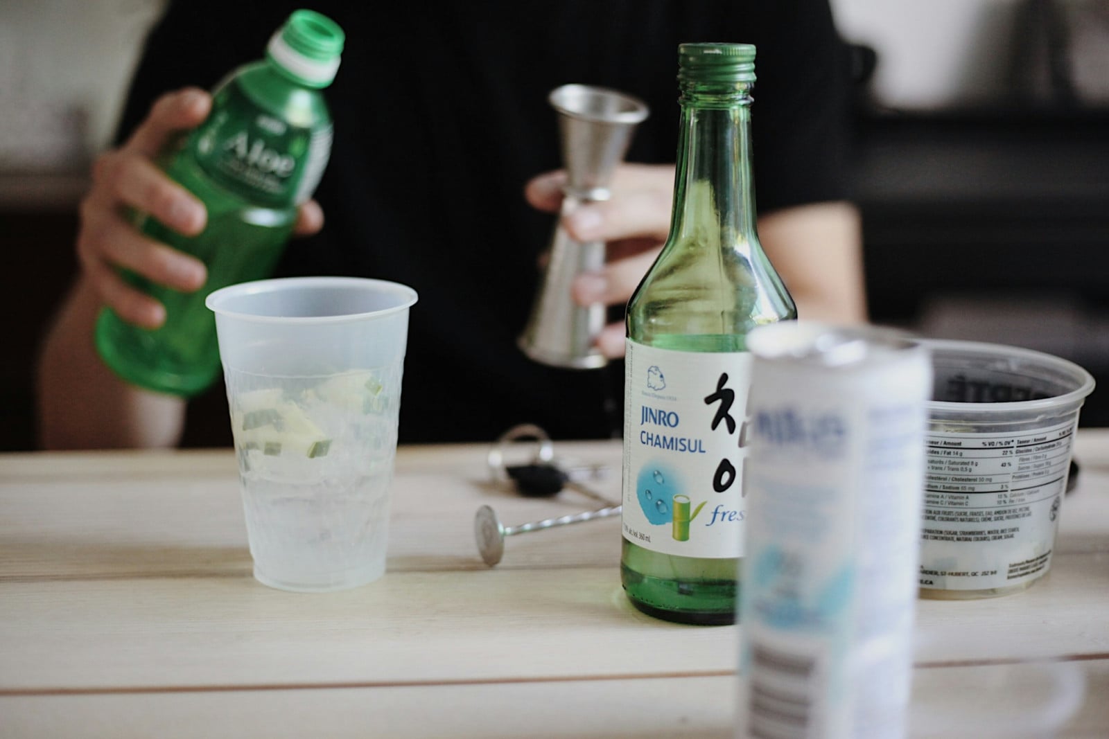 A look at how temporary abstinence from alcohol through a dry January, mindful habits and alcohol-free rituals can offer insight into everyday drinking (Photo: Hanny Naibaho/Unsplash)