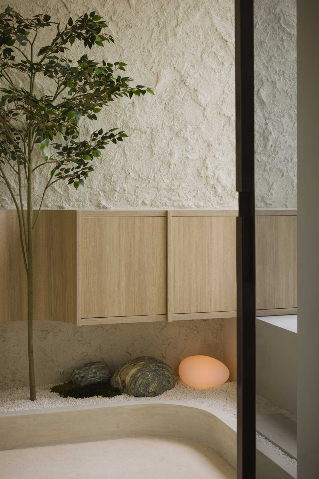 This peaceful corner encapsulates the home’s overall vibe perfectly