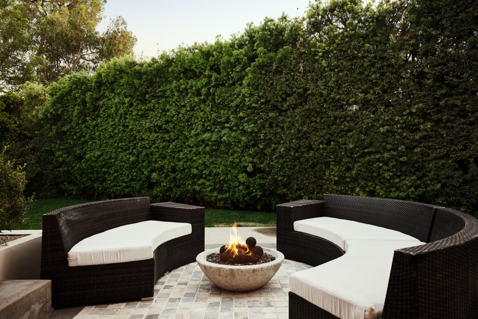 The outdoor area of a Los Angeles, California home renovated by House of Rolison
