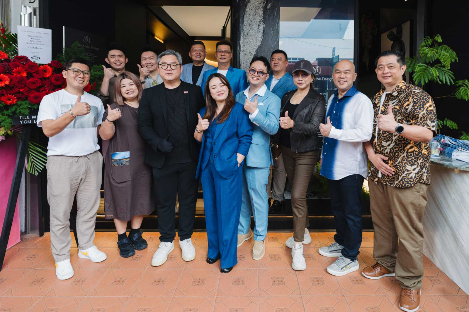 The founders of ABCD, joined by members of Society of Interior Design Singapore, Singapore Furniture Industries Council, Malaysian Institute of Interior Designers and Malaysian Interior Industry Partners Association